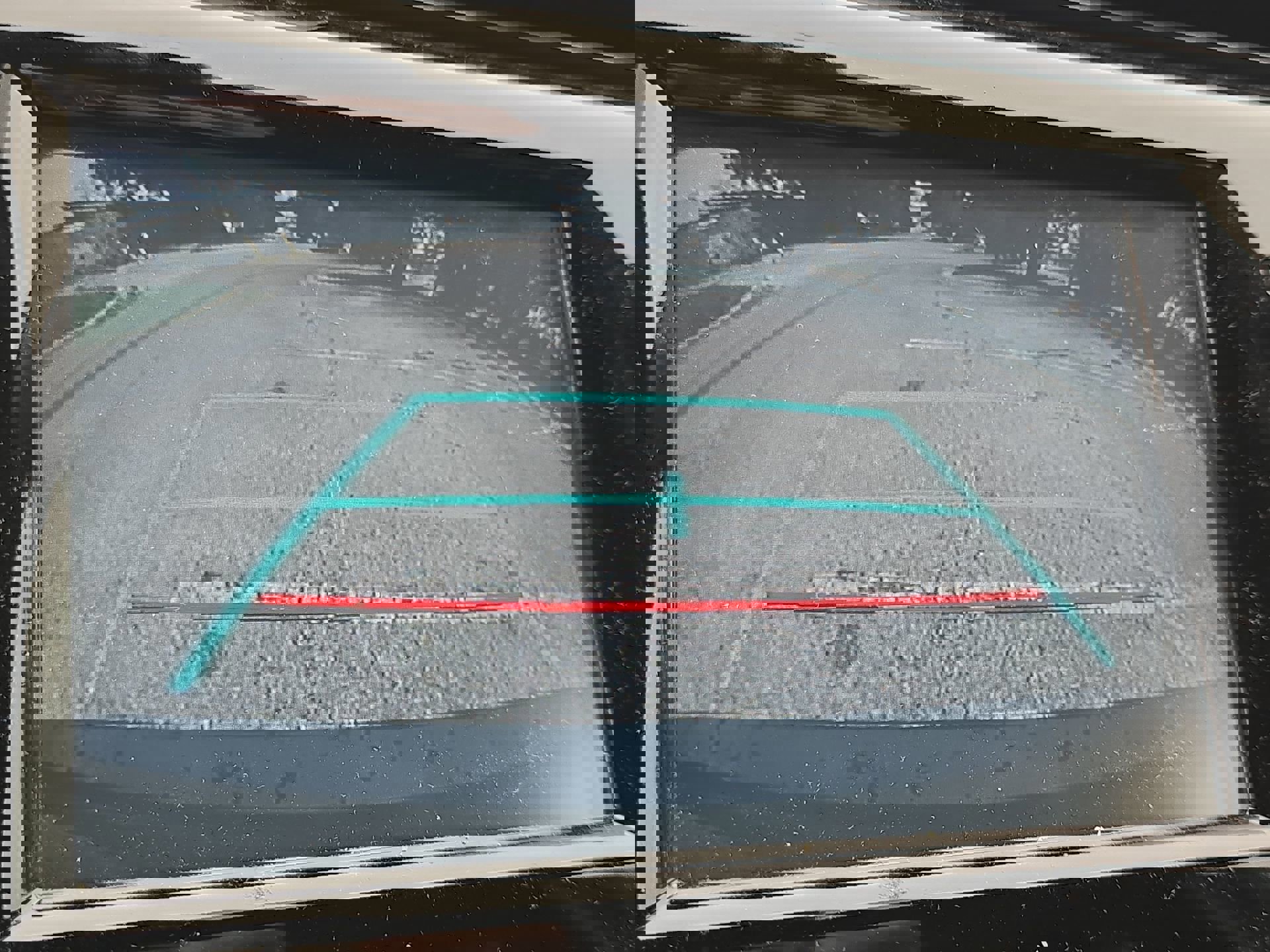 Used 2020 Toyota Camry LE image 17