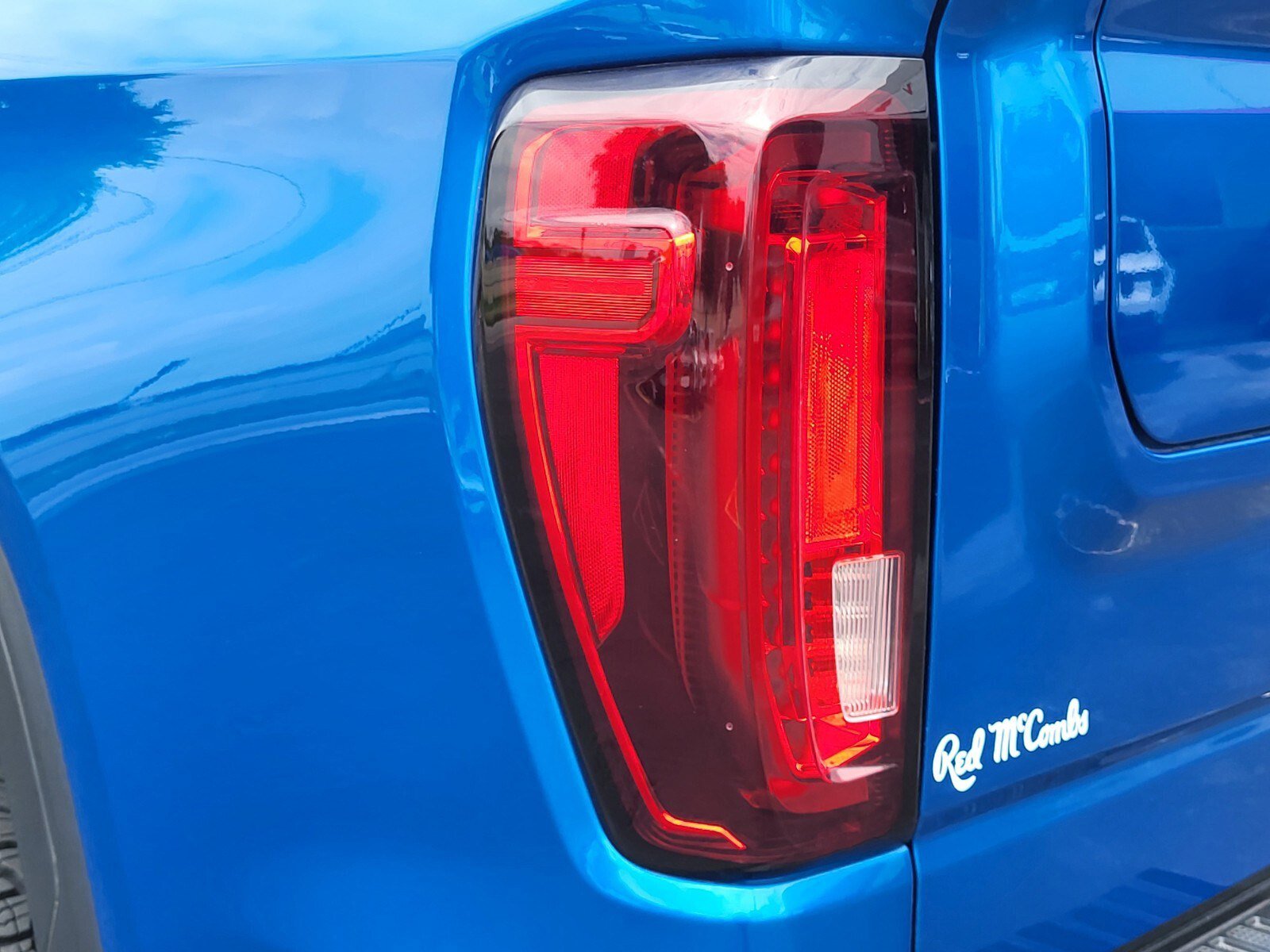 Used 2024 GMC Sierra 1500 AT4 AWD/4WD image 10