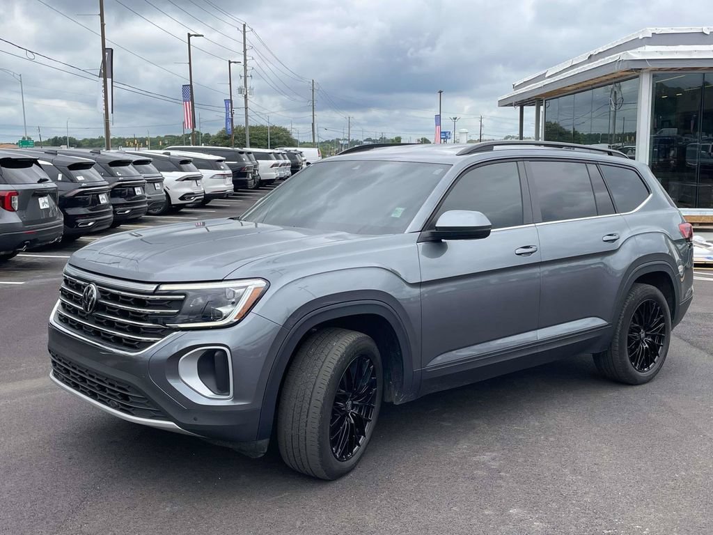 Used 2024 Volkswagen Atlas SE FWD image 7