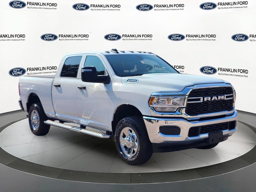 Used 2024 RAM 2500 Tradesman w/ Chrome Appearance Group AWD/4WD image 7