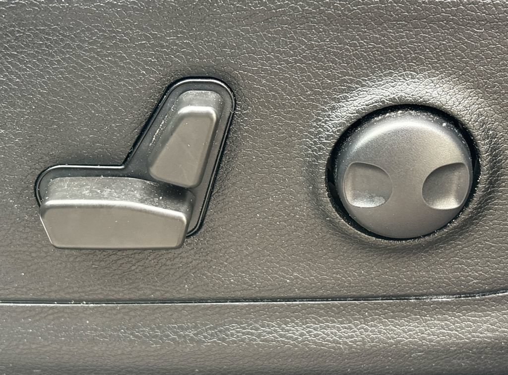 Used 2022 RAM 1500 Big Horn AWD/4WD image 31