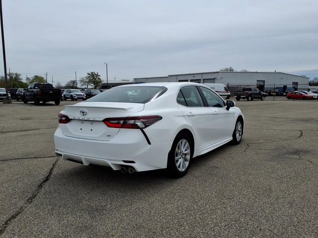Used 2024 Toyota Camry SE FWD image 6
