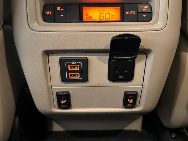 Used 2018 Nissan Pathfinder Platinum FWD image 32