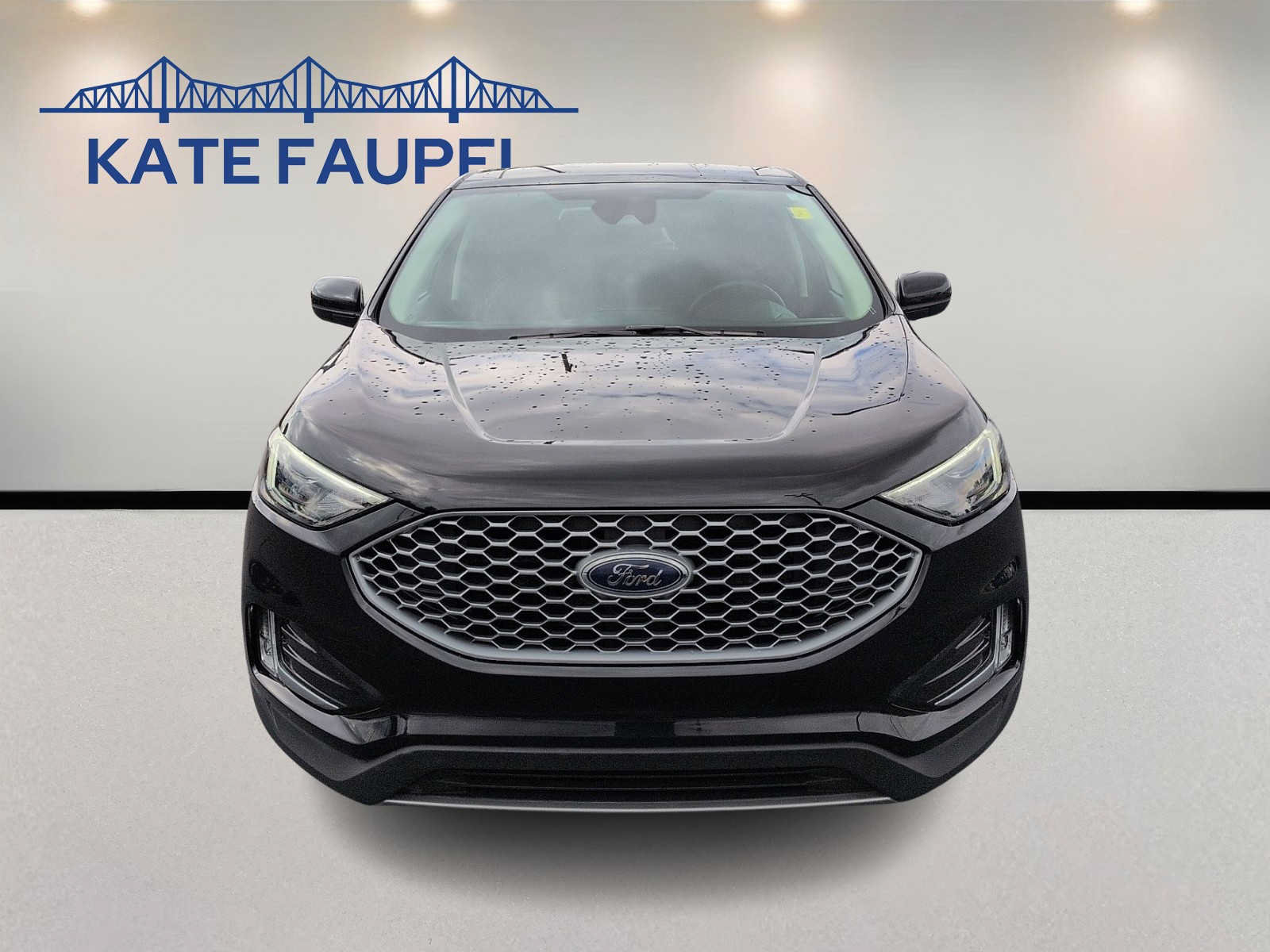 Certified 2024 Ford Edge SEL w/ Convenience Package AWD/4WD image 2