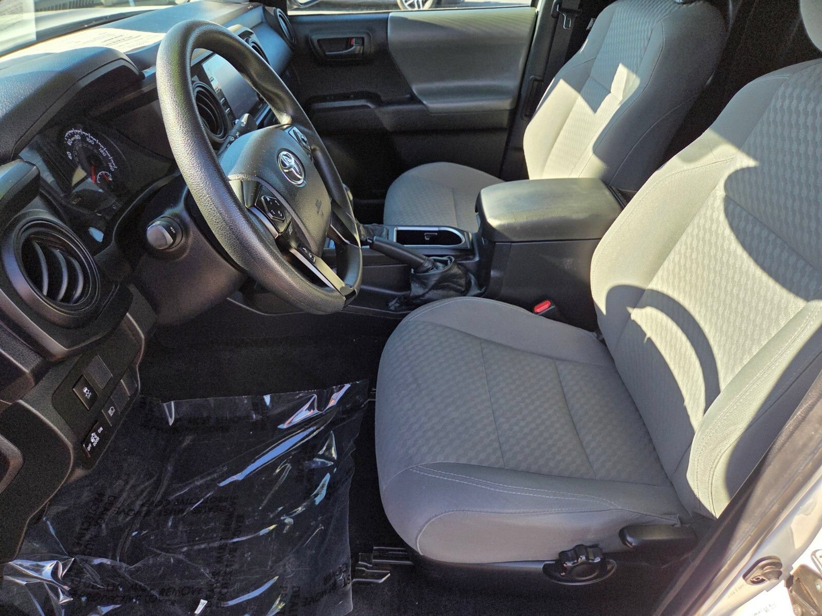Used 2022 Toyota Tacoma SR RWD image 10