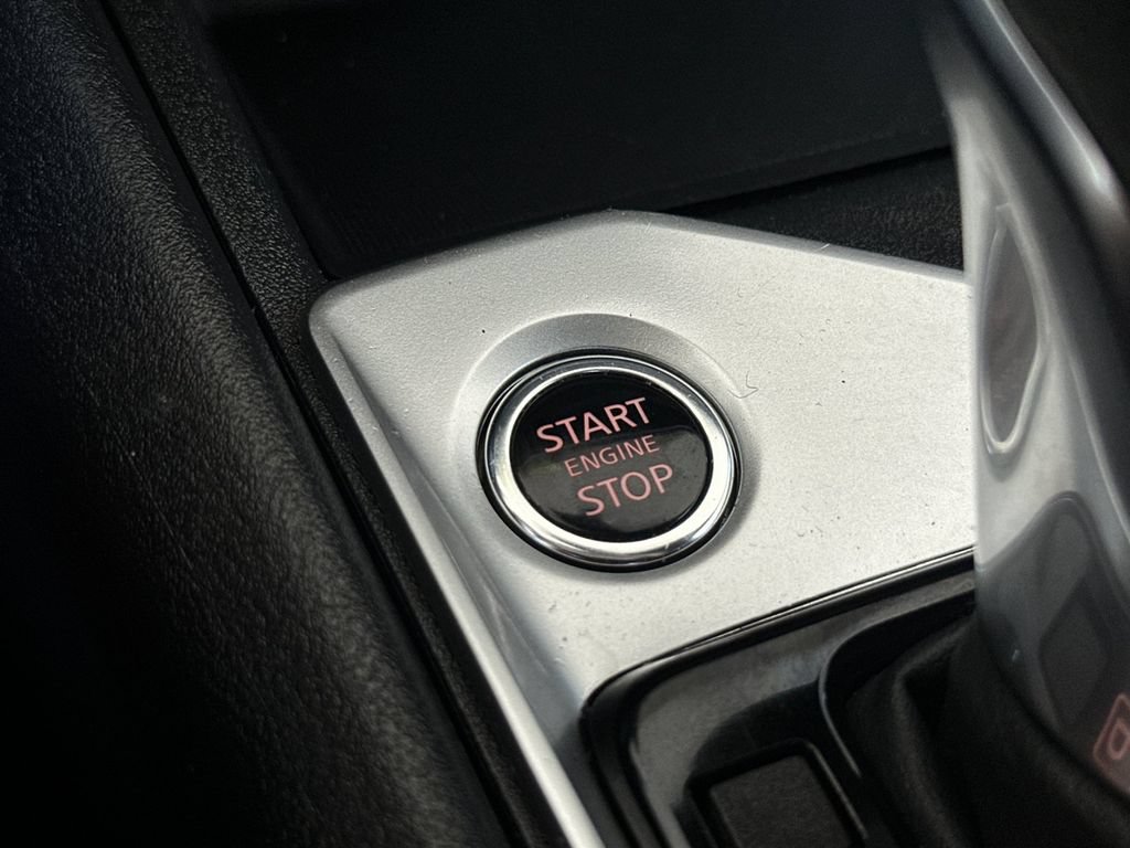 Used 2025 Nissan Altima 2.5 SV FWD image 20