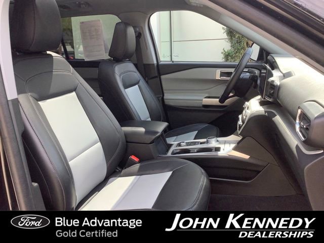 Certified 2023 Ford Explorer XLT w/ Equipment Group 202A AWD/4WD image 26
