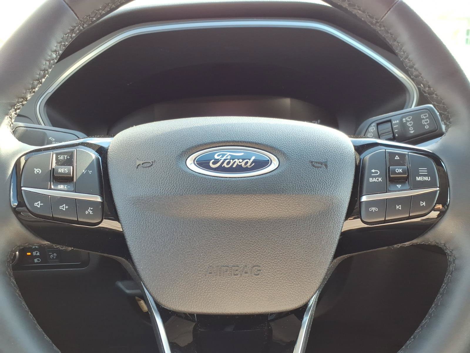Certified 2024 Ford Escape Active AWD/4WD image 23