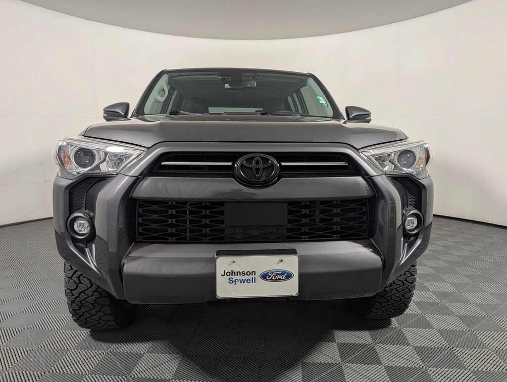 Used 2021 Toyota 4Runner SR5 Premium w/ Moonroof Package AWD/4WD image 3