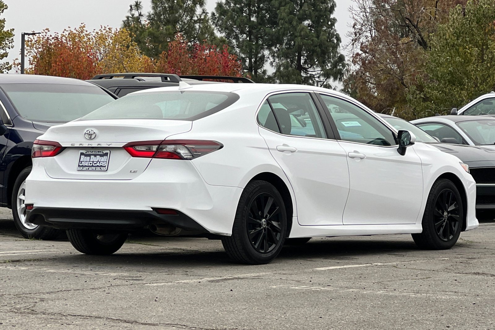 Used 2024 Toyota Camry LE image 4