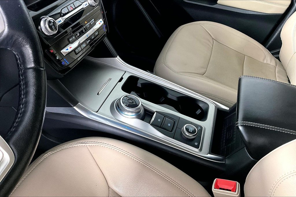 Certified 2023 Ford Explorer Limited AWD/4WD image 17