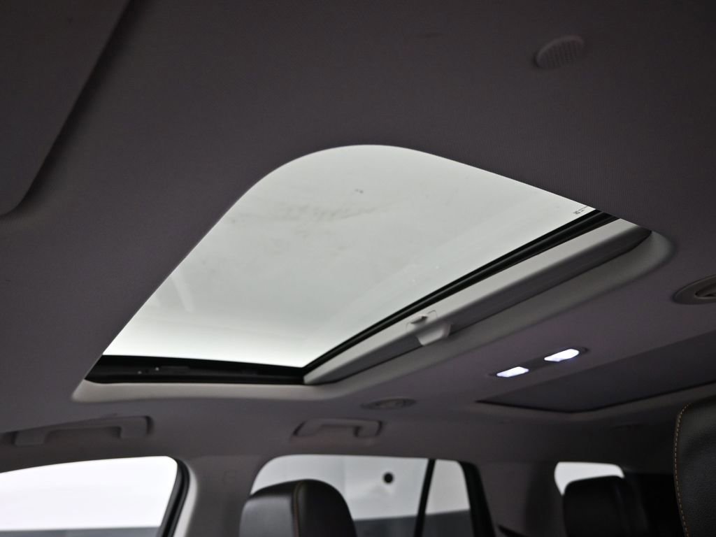 Used 2020 Chevrolet Traverse Premier w/ Redline Edition image 50