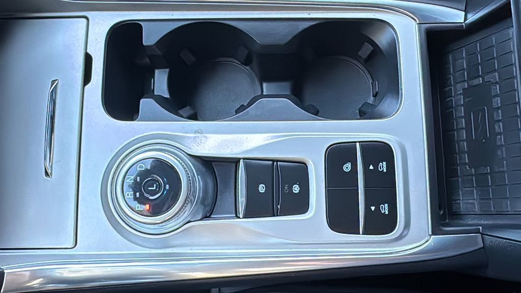 Certified 2022 Ford Explorer Limited w/ Hybrid Equipment Group 310A image 15