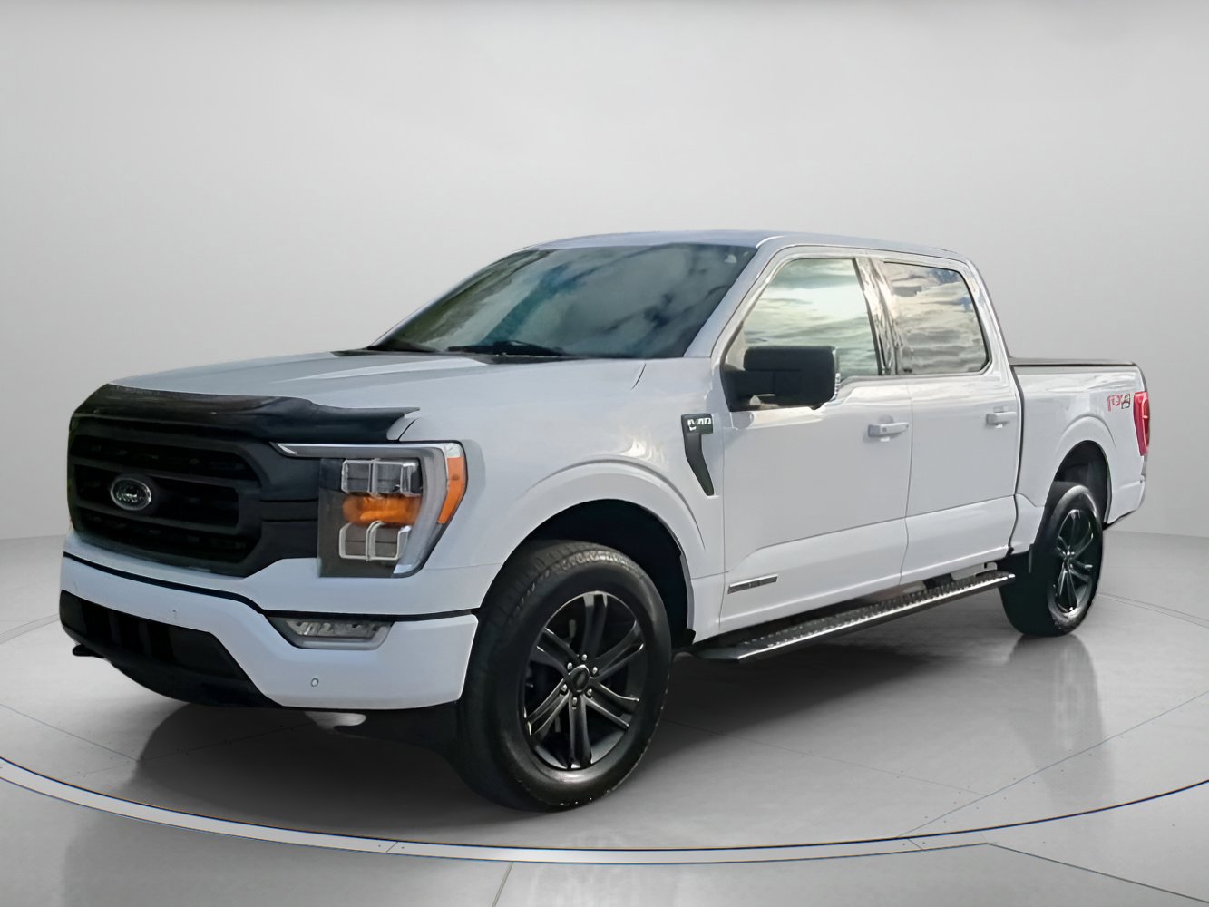 Certified 2021 Ford F150 XLT w/ Equipment Group 302A High image 4