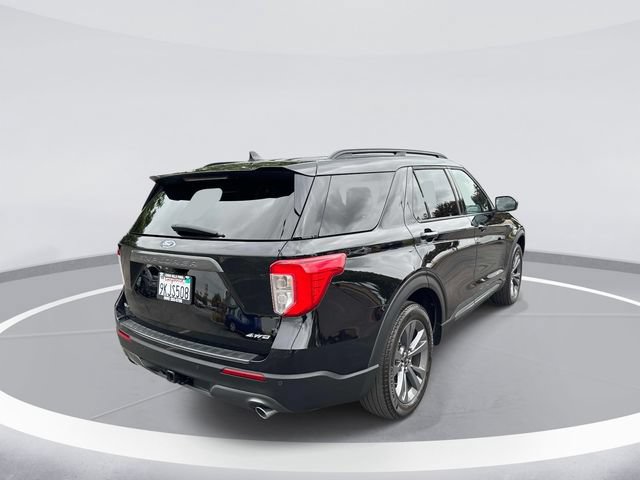 Certified 2023 Ford Explorer XLT w/ Equipment Group 202A AWD/4WD image 5