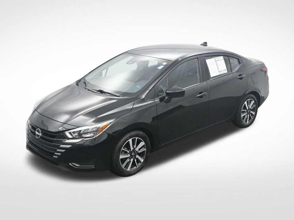 Used 2025 Nissan Versa SV FWD image 28