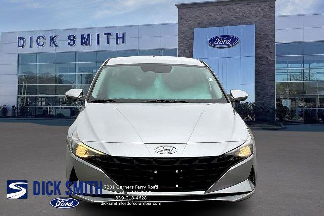 Used 2021 Hyundai Elantra SEL w/ Convenience Package FWD image 2