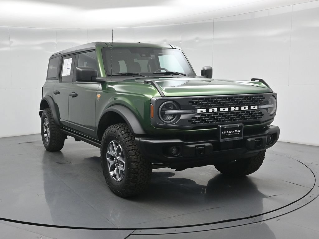 Certified 2025 Ford Bronco Badlands AWD/4WD image 45