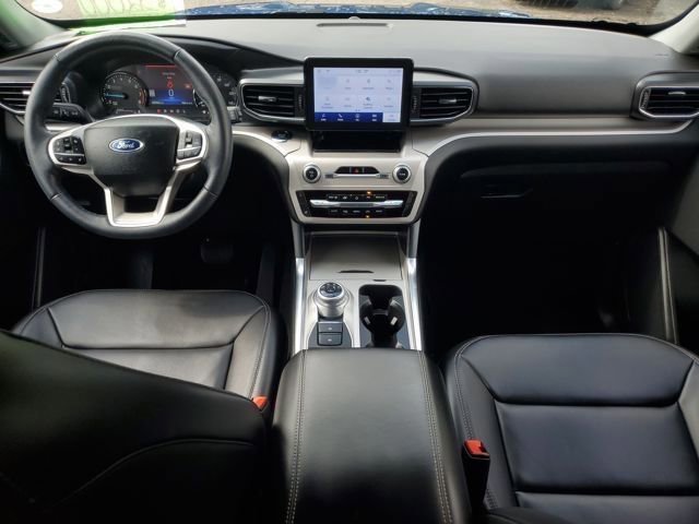 Certified 2023 Ford Explorer XLT w/ Equipment Group 202A image 18