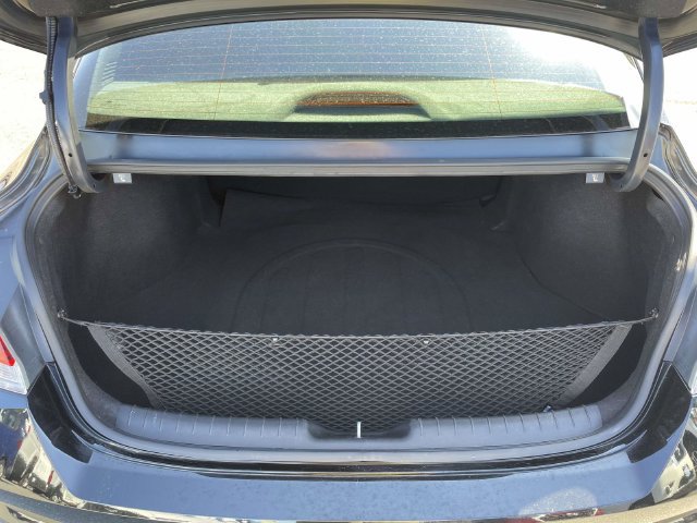 Used 2022 Hyundai Elantra Blue FWD image 9
