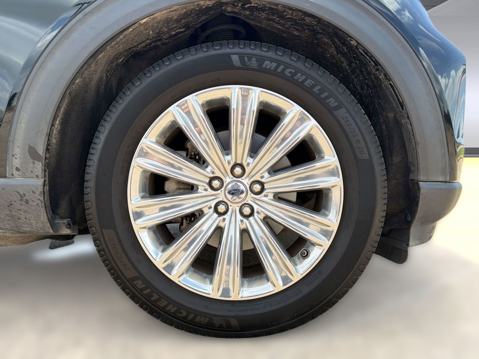 Certified 2020 Ford Explorer Limited w/ Class III Trailer Tow Package RWD image 11