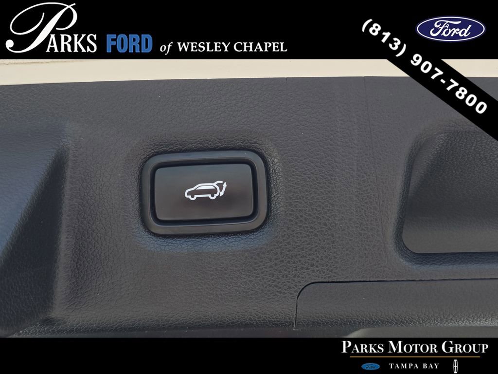 Used 2020 Hyundai Santa Fe Limited w/ Cargo Package FWD image 9