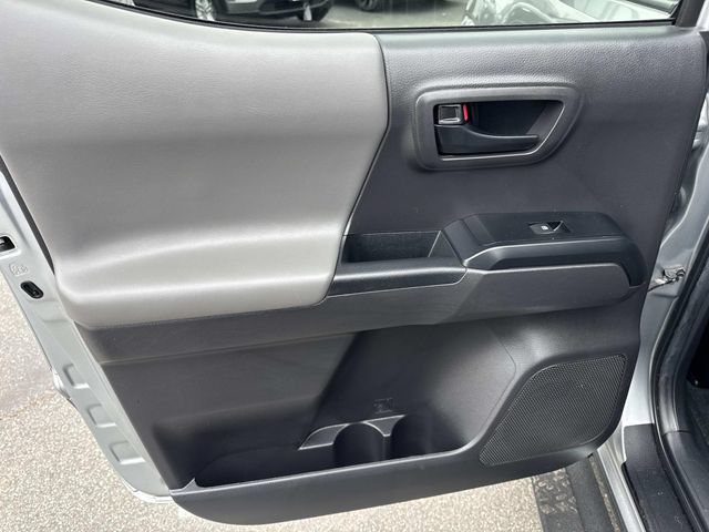 Used 2022 Toyota Tacoma SR AWD/4WD image 22