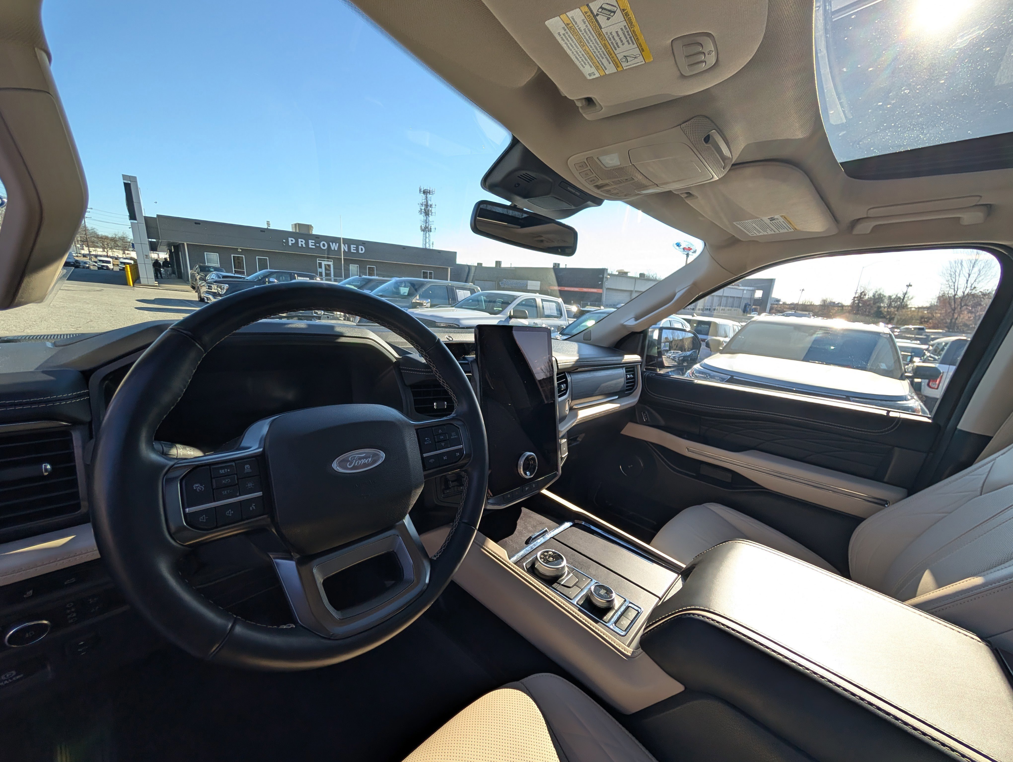 Certified 2024 Ford Expedition Max Platinum image 19