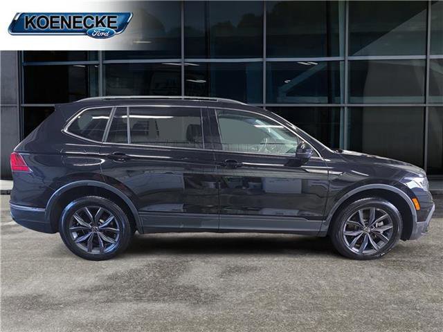 Used 2022 Volkswagen Tiguan SE AWD/4WD image 2