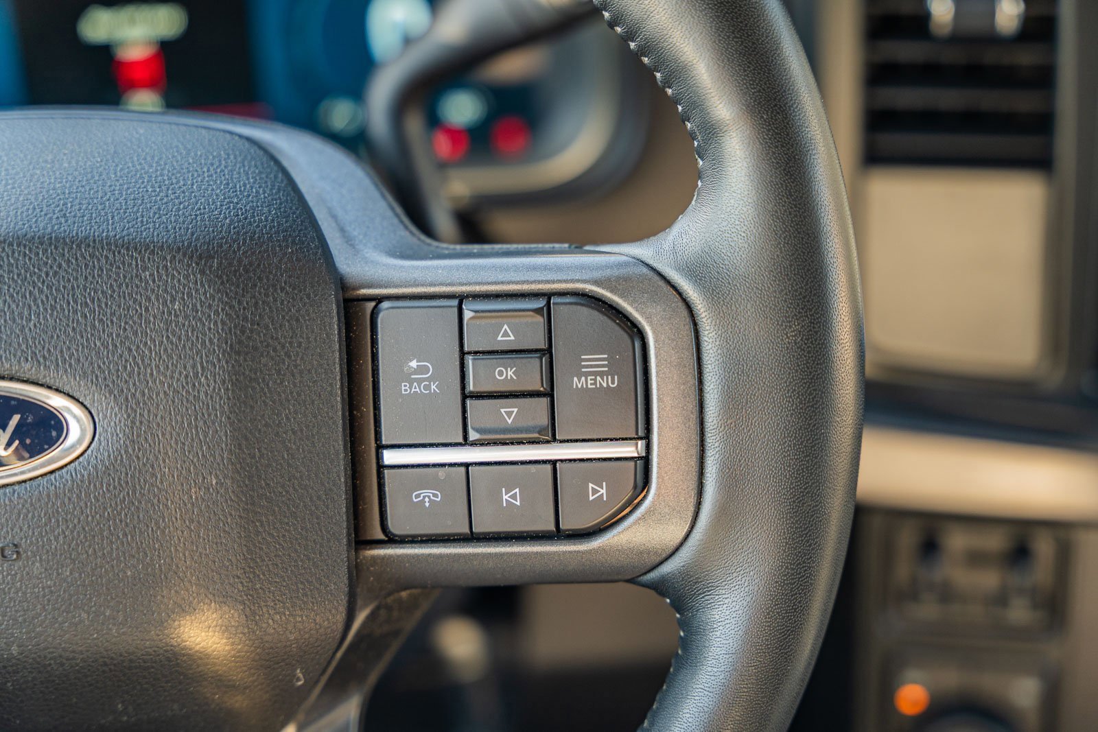 Certified 2024 Ford F250 Lariat w/ Black Appearance Package image 31