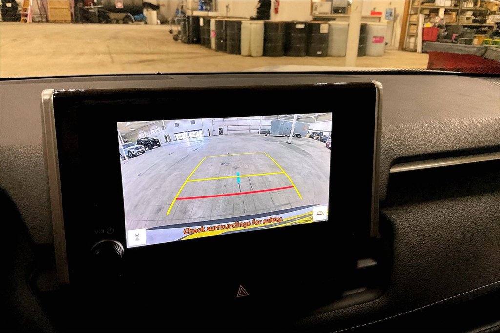 Used 2025 Toyota RAV4 LE AWD/4WD image 20