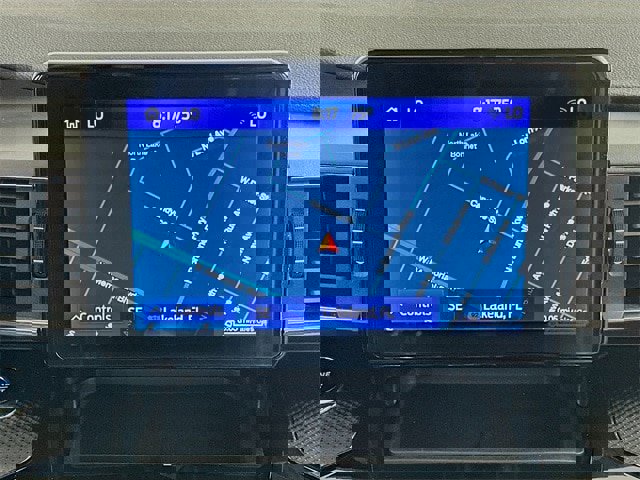 Certified 2023 Ford Explorer ST-Line w/ Class IV Trailer Tow Package image 17