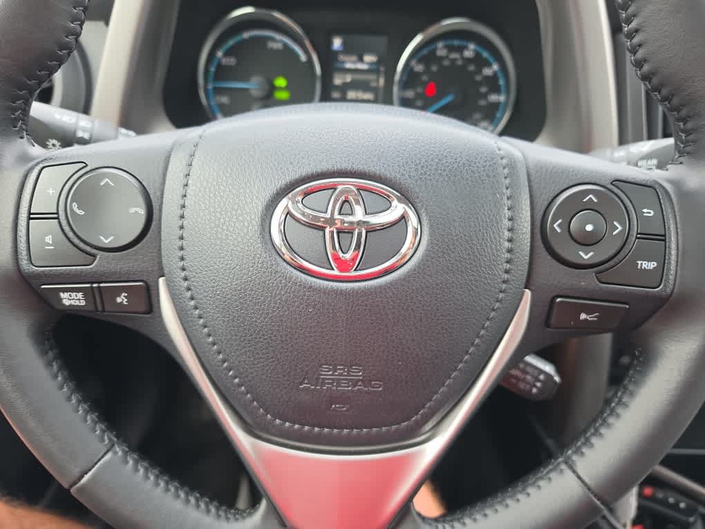 Used 2018 Toyota RAV4 Limited AWD/4WD image 24