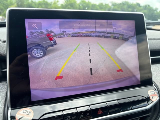 Used 2024 Jeep Compass Latitude AWD/4WD image 19