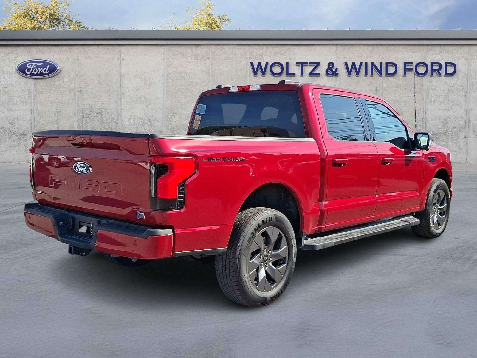 Certified 2025 Ford F150 Lightning Flash AWD/4WD image 6