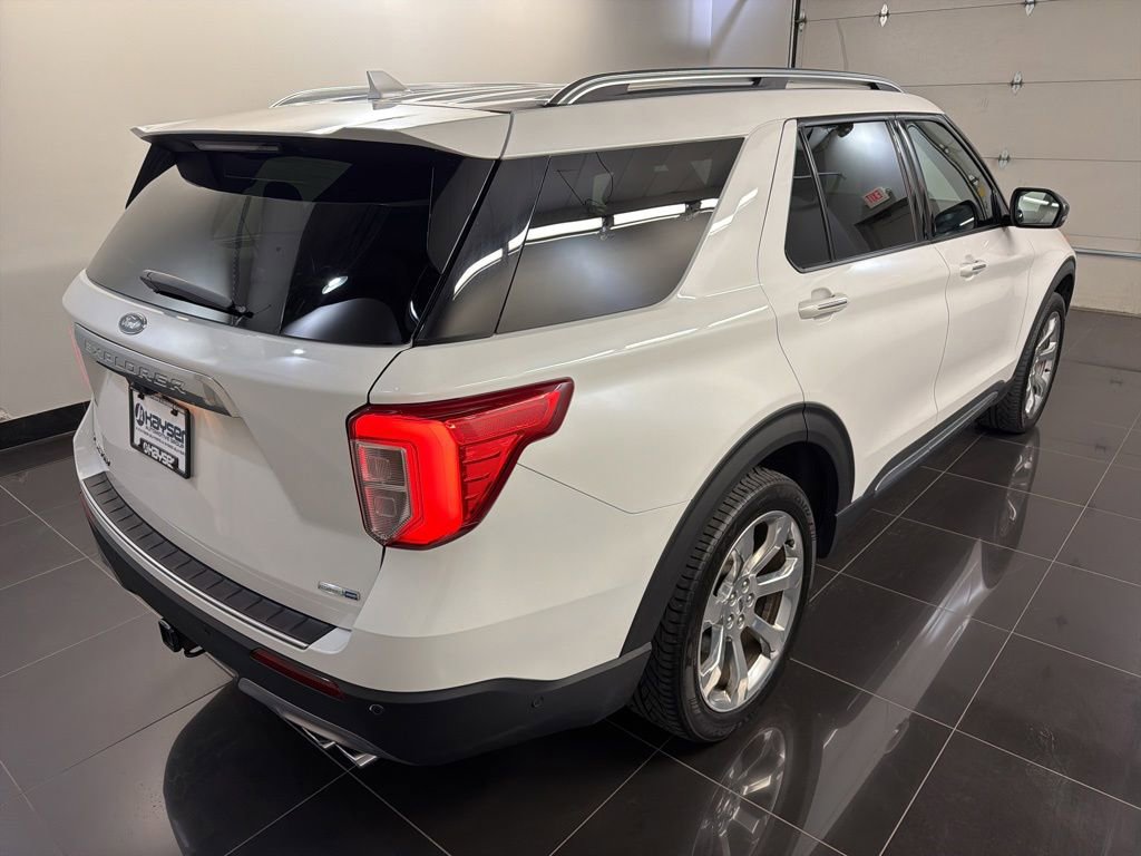 Certified 2020 Ford Explorer Platinum w/ Premium Technology Package AWD/4WD image 6