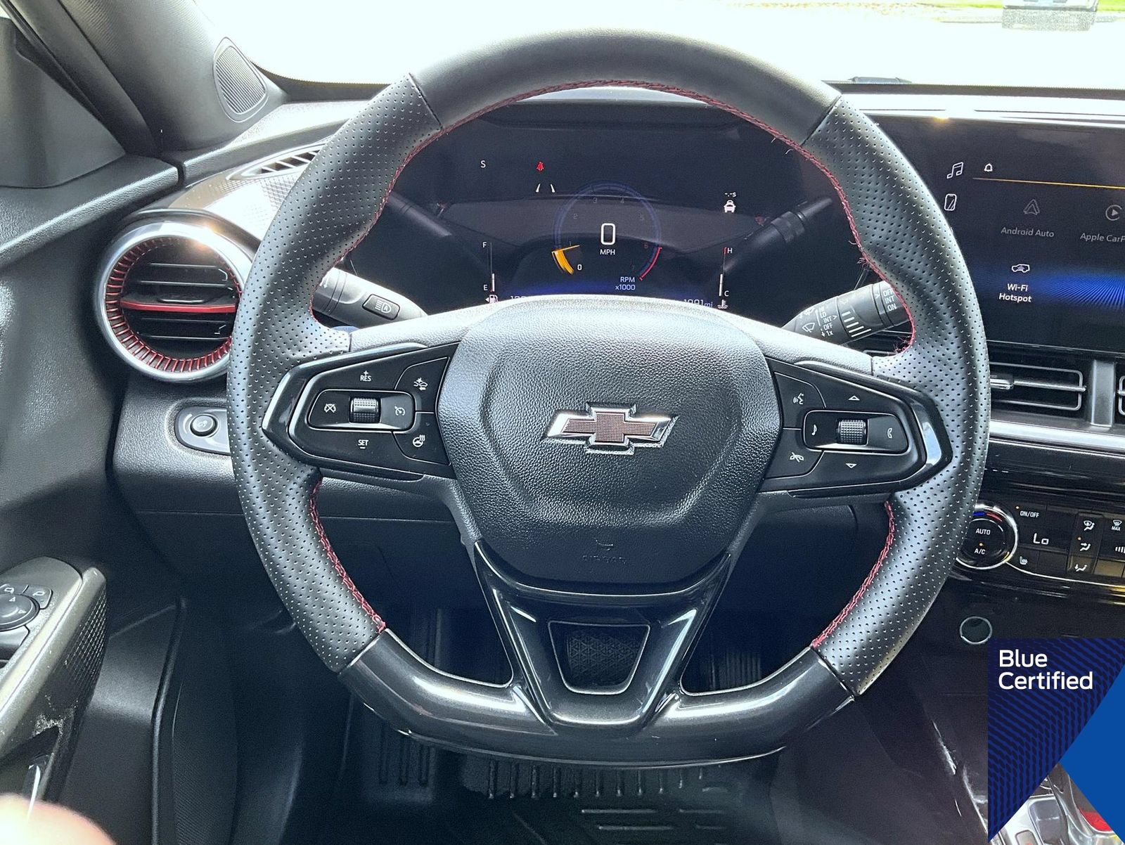 Used 2025 Chevrolet Trax RS w/ Driver Confidence Package FWD image 11