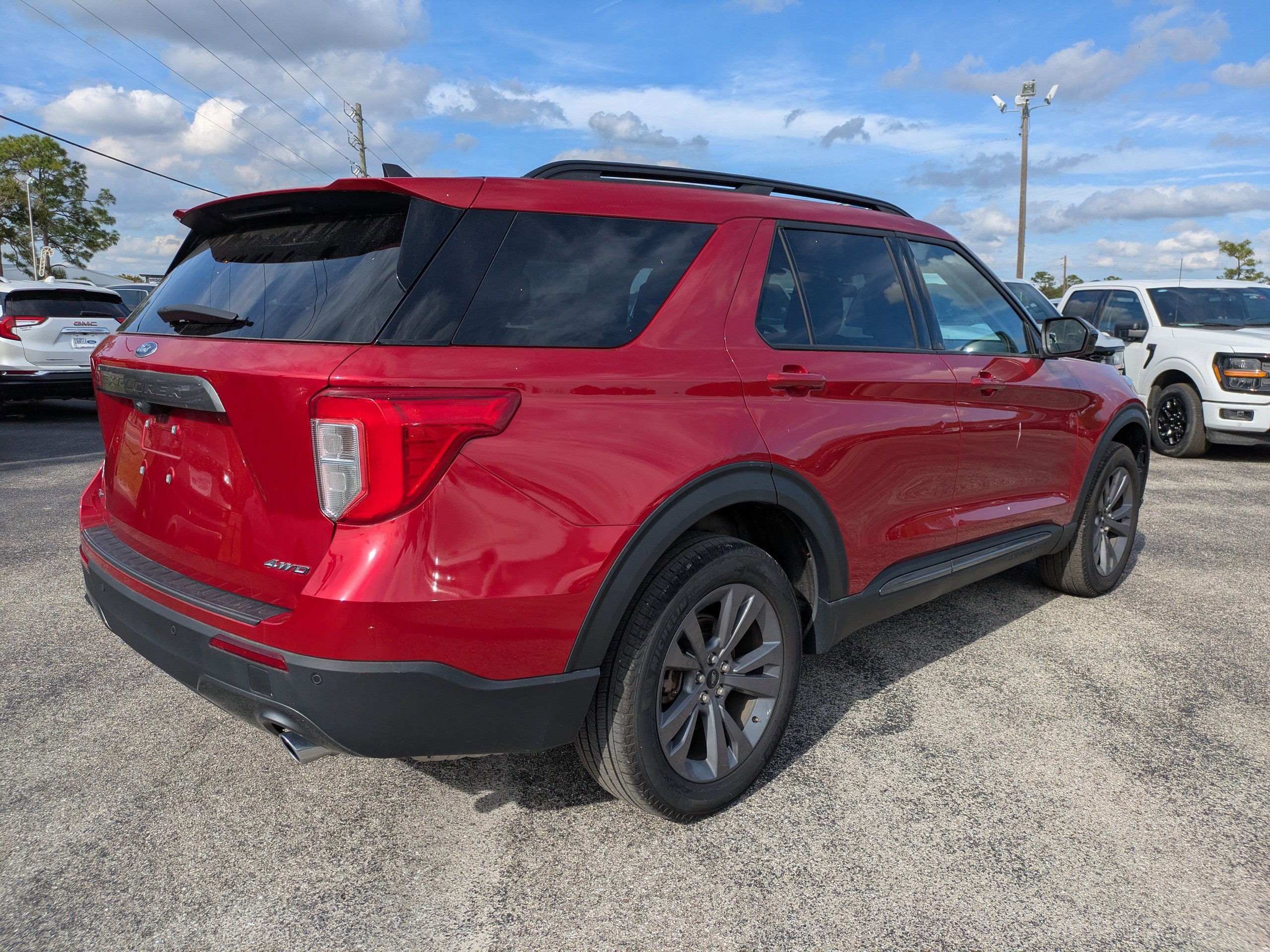 Certified 2023 Ford Explorer XLT w/ Equipment Group 202A image 4