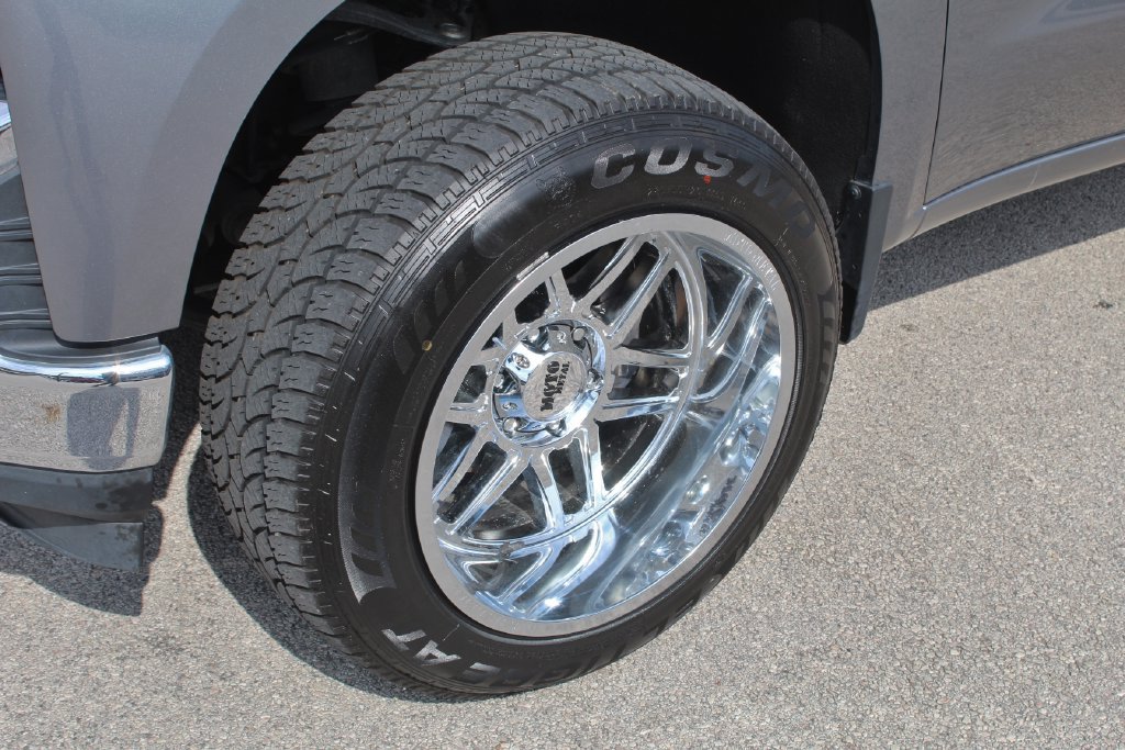 Used 2021 Chevrolet Silverado 1500 LT RWD image 6