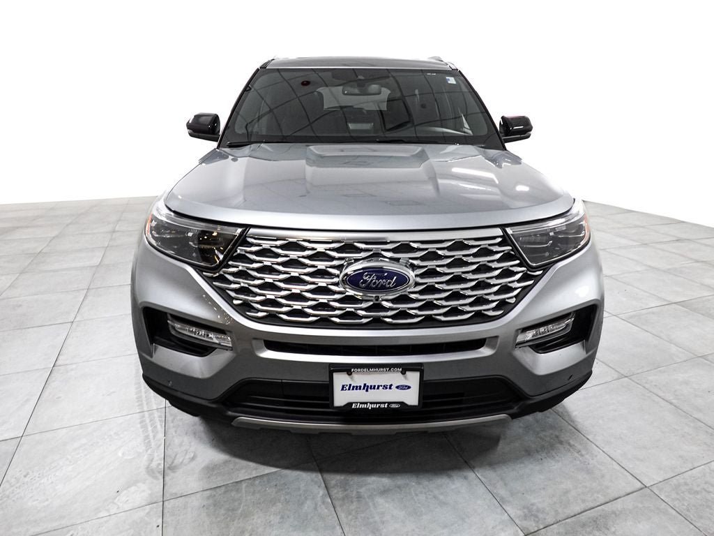 Certified 2023 Ford Explorer Platinum w/ Technology Package AWD/4WD image 3