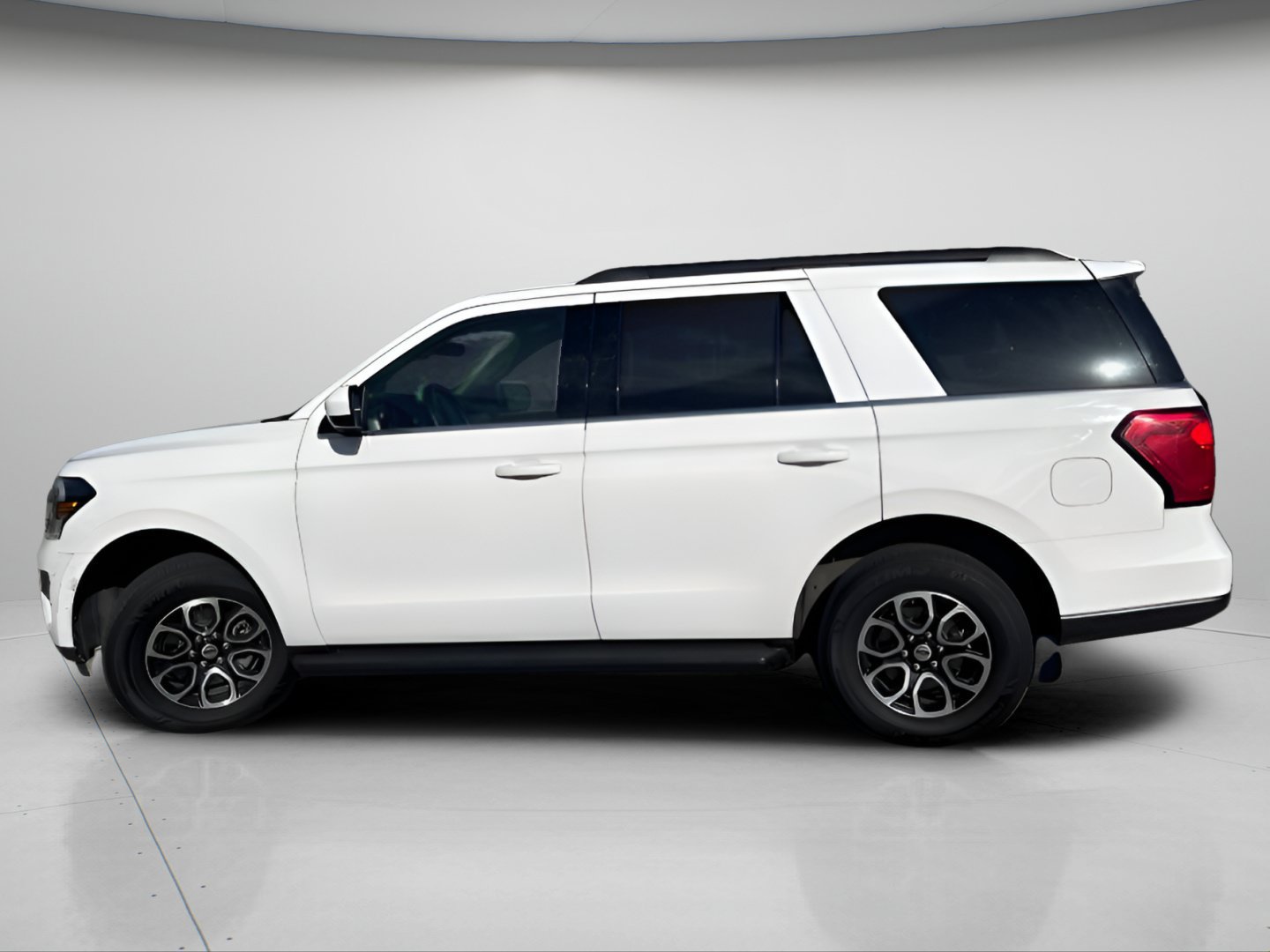 Certified 2024 Ford Expedition XLT AWD/4WD image 12