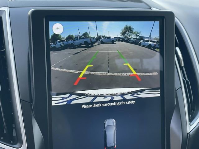 Certified 2024 Ford Edge SE w/ Black Appearance Package image 14