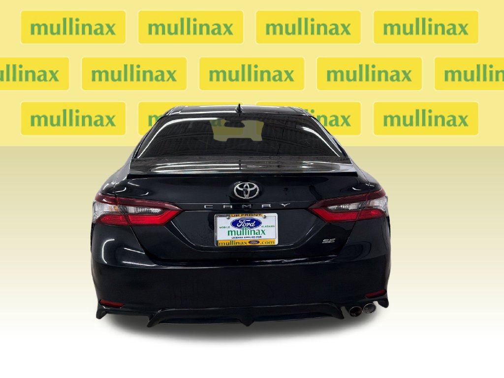 Used 2022 Toyota Camry SE FWD image 7