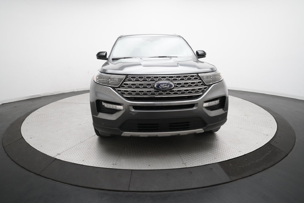 Certified 2021 Ford Explorer Limited w/ Equipment Group 301A AWD/4WD image 11