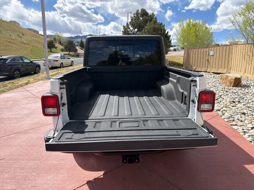 Used 2023 Jeep Gladiator Sport image 22