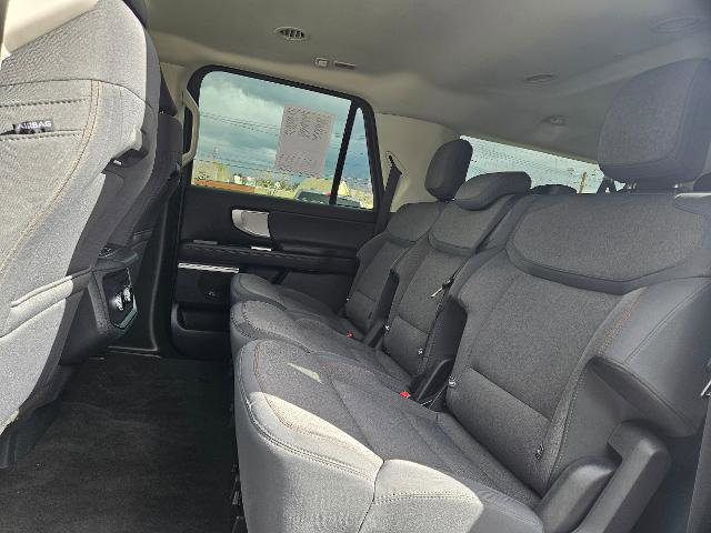 Certified 2025 Ford Expedition Max Active AWD/4WD image 11