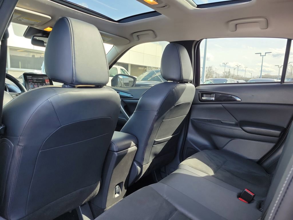 Used 2022 Mitsubishi Eclipse Cross SE image 16