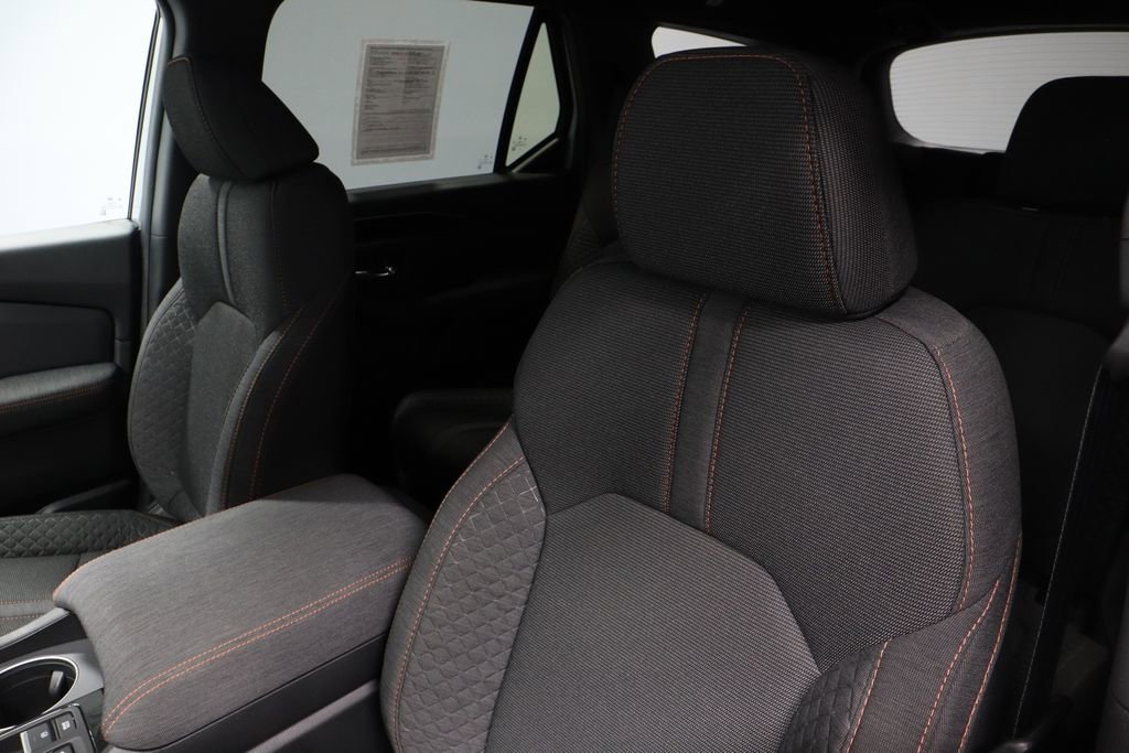 Used 2025 Honda Pilot Sport image 27