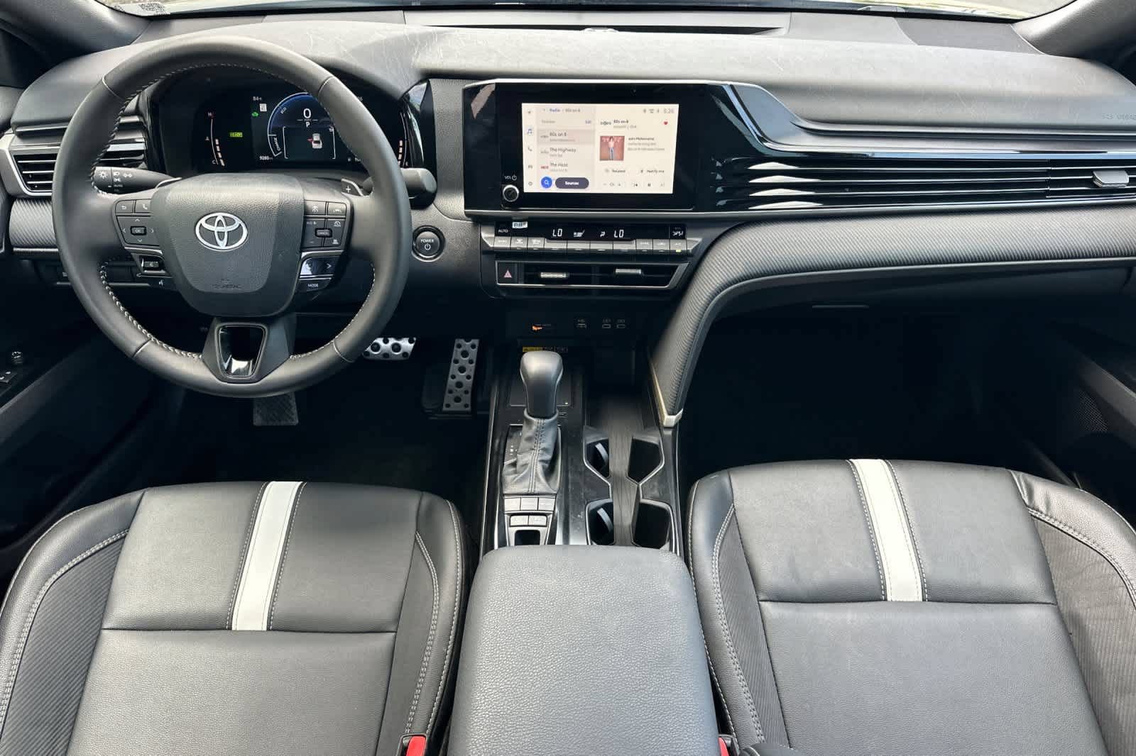 Used 2026 Toyota Camry SE w/ Convenience Package FWD image 3