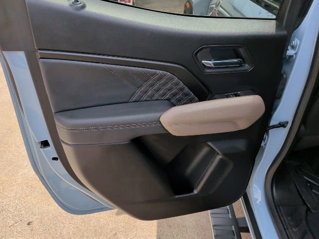 Used 2025 GMC Canyon Denali AWD/4WD image 22